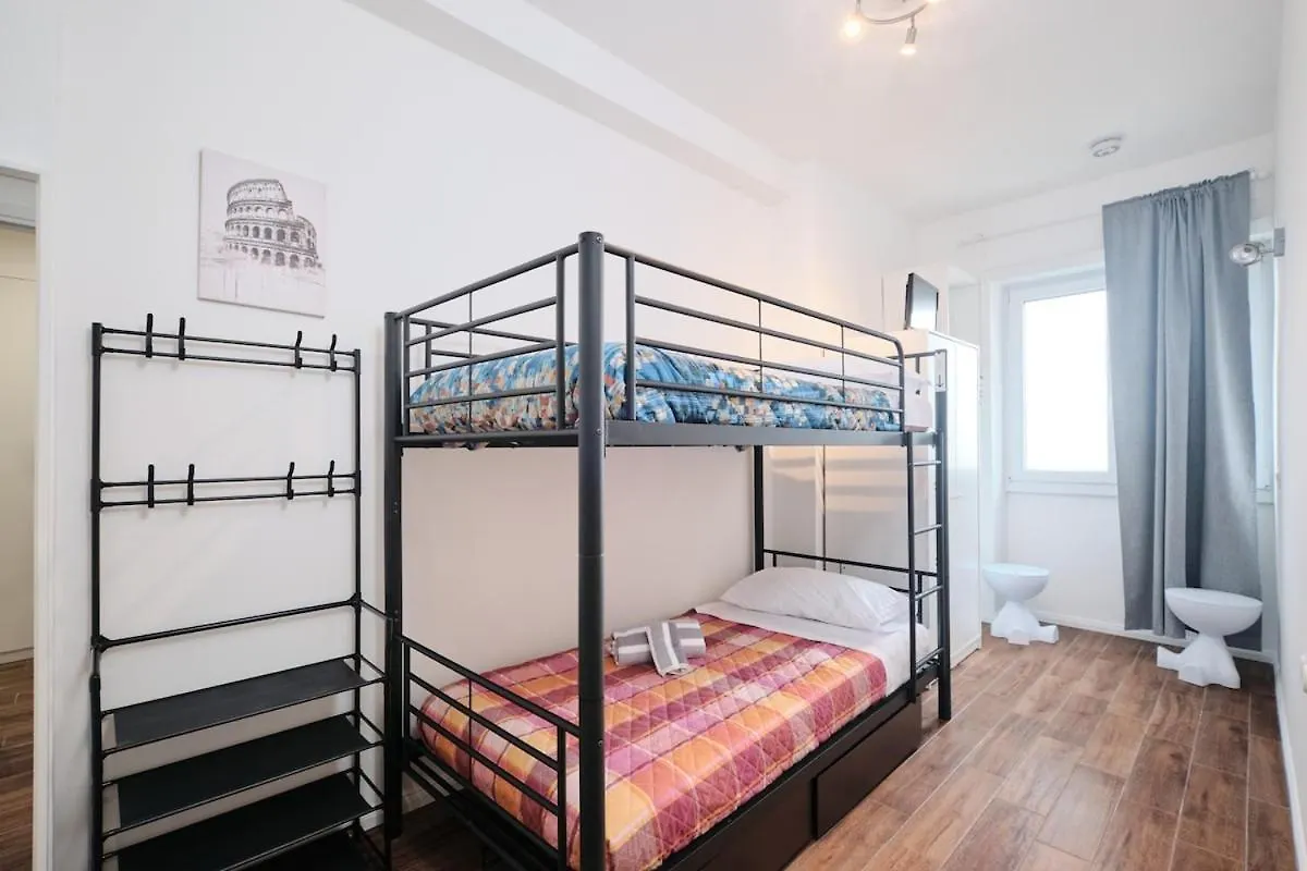 Apartman New Gens Iulia 2 Min Da Stazione Trastevere Róma