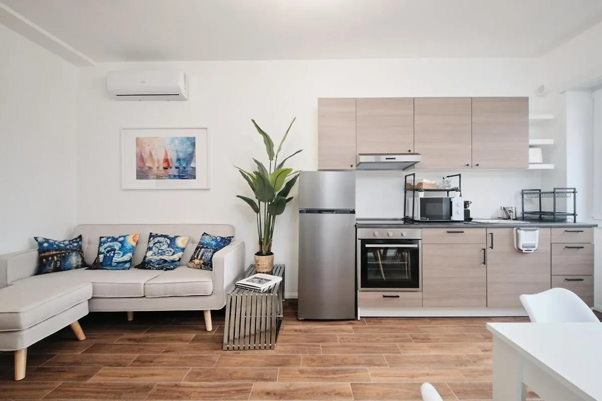 Apartman New Gens Iulia 2 Min Da Stazione Trastevere Róma